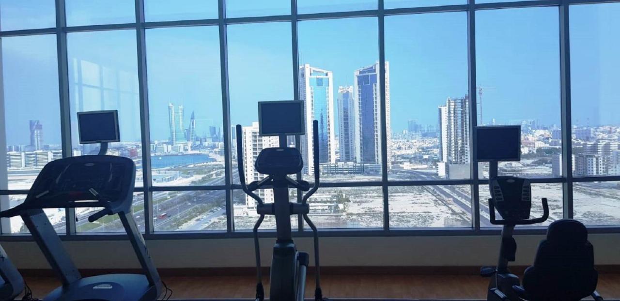 Tulip Hotel & Suites Al-Manamah Bagian luar foto