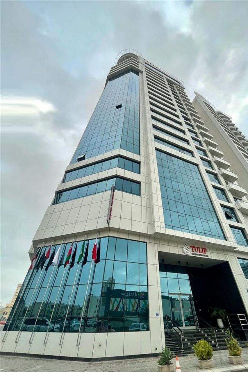 Tulip Hotel & Suites Al-Manamah Bagian luar foto