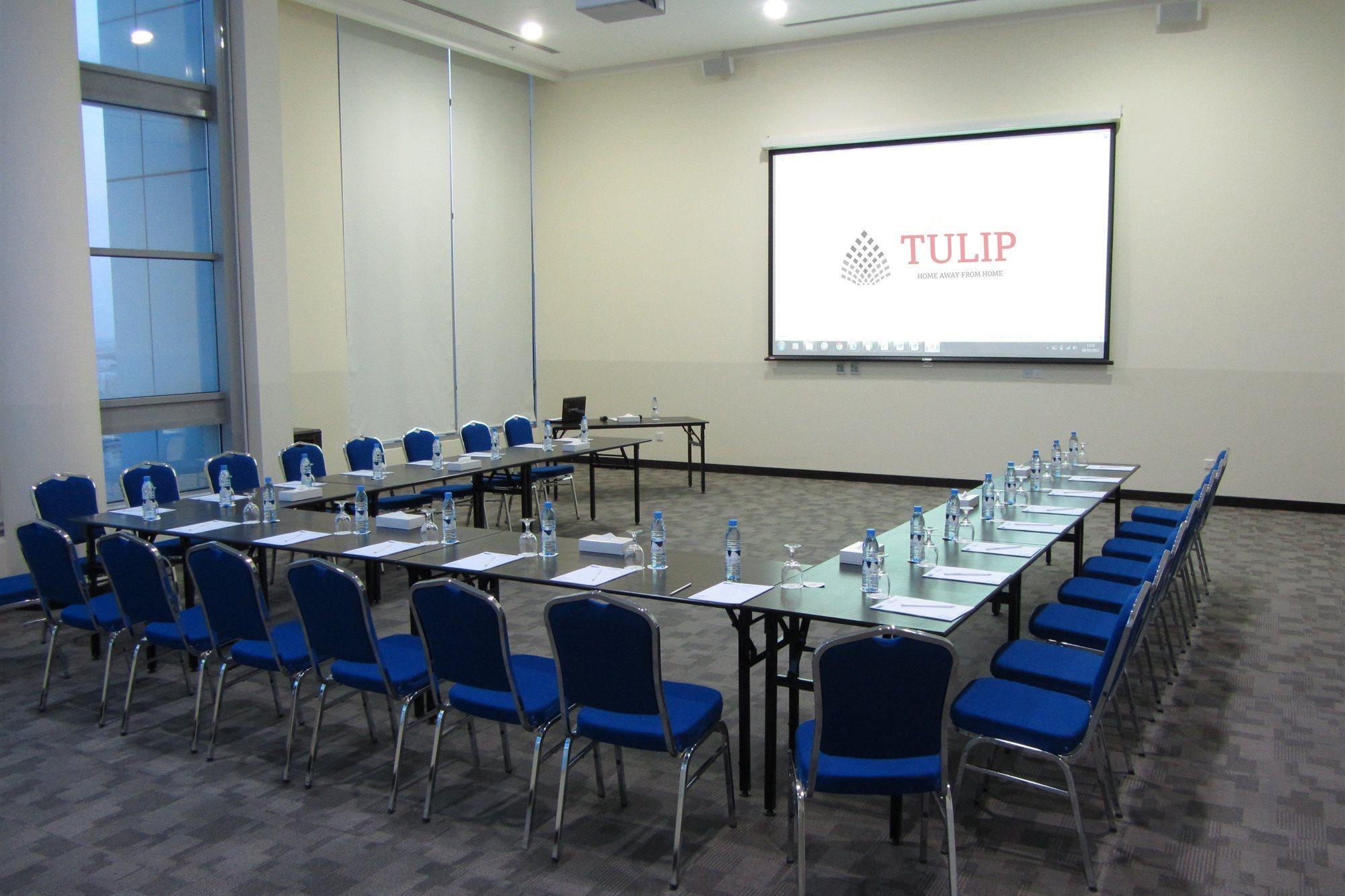 Tulip Hotel & Suites Al-Manamah Bagian luar foto