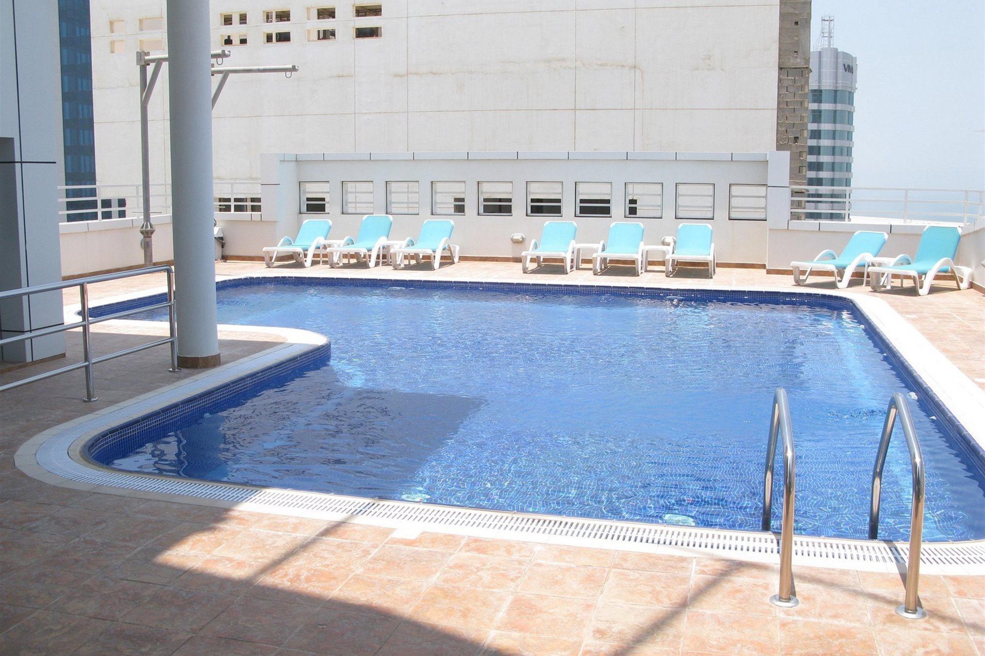 Tulip Hotel & Suites Al-Manamah Bagian luar foto