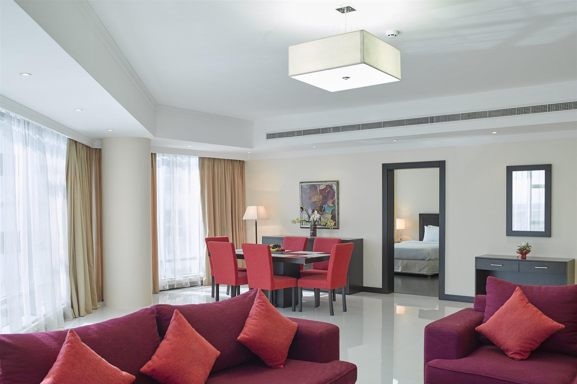 Tulip Hotel & Suites Al-Manamah Bagian luar foto