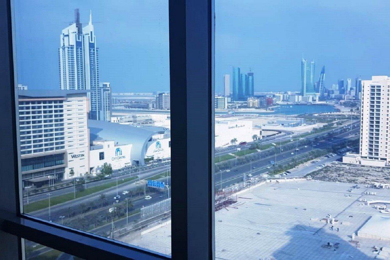 Tulip Hotel & Suites Al-Manamah Bagian luar foto