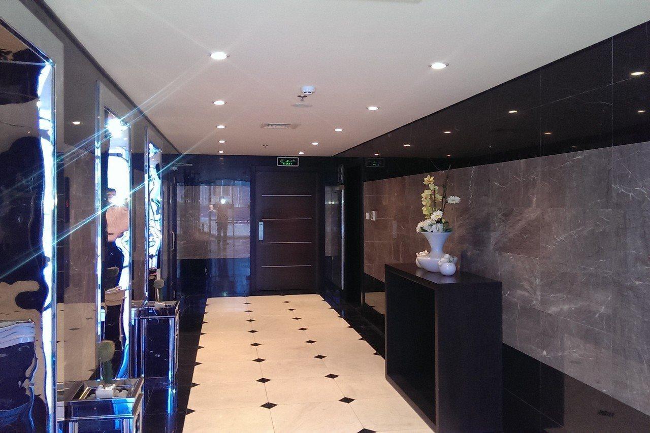 Tulip Hotel & Suites Al-Manamah Bagian luar foto