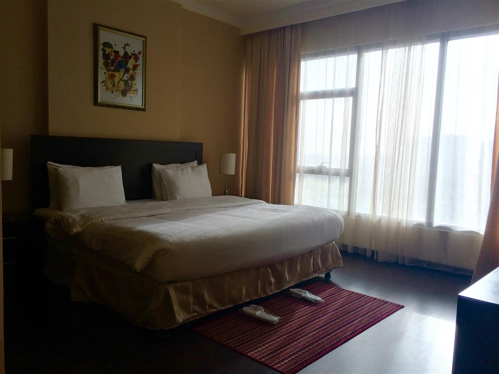 Tulip Hotel & Suites Al-Manamah Bagian luar foto