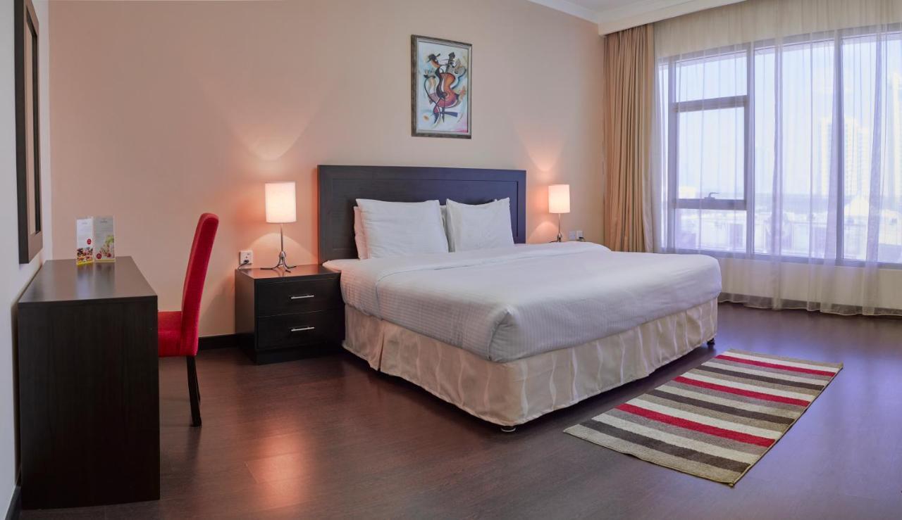 Tulip Hotel & Suites Al-Manamah Bagian luar foto